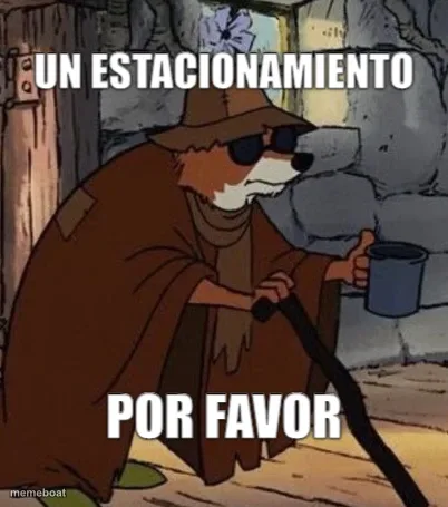 UN ESTACIONAMIENTO